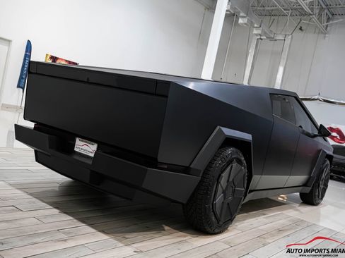 Used 2024 Tesla Cybertruck Cyberbeast image 23