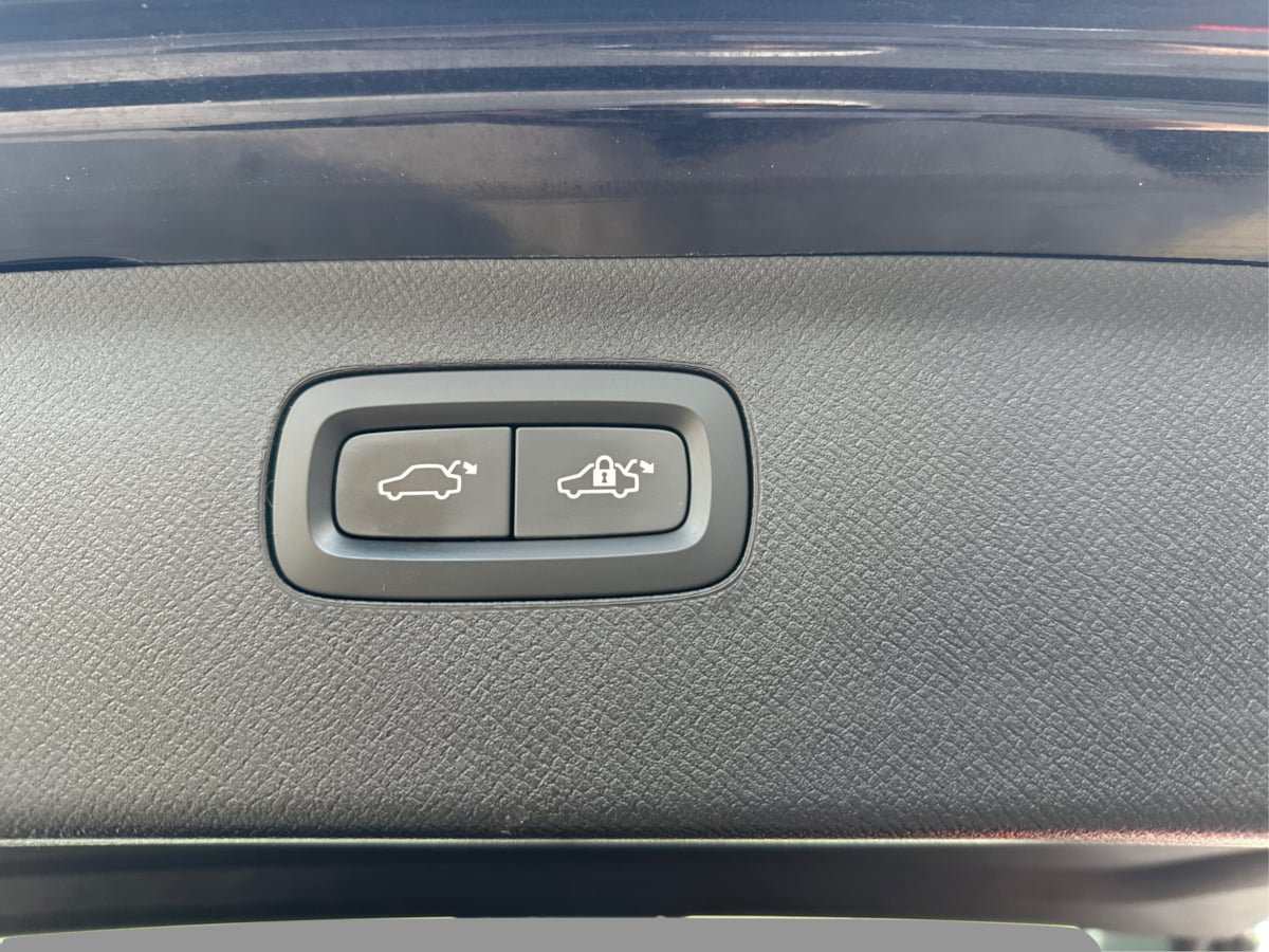 Used 2018 Volvo XC90 T6 Inscription w/ Convenience Package AWD/4WD image 35