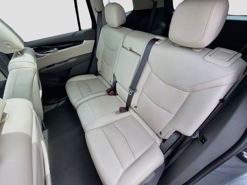 Certified 2024 Cadillac XT6 Premium Luxury w/ Technology Package FWD image 26
