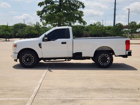 Used 2020 Ford F250 XL w/ Power Equipment Group RWD image 5