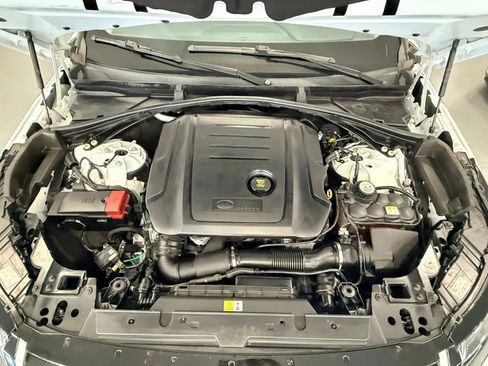 Used 2019 Land Rover Range Rover Velar S AWD/4WD image 41
