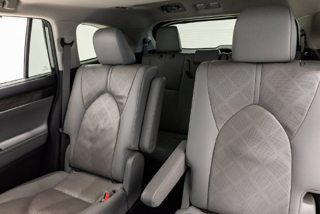 Used 2021 Toyota Highlander Platinum AWD/4WD image 27