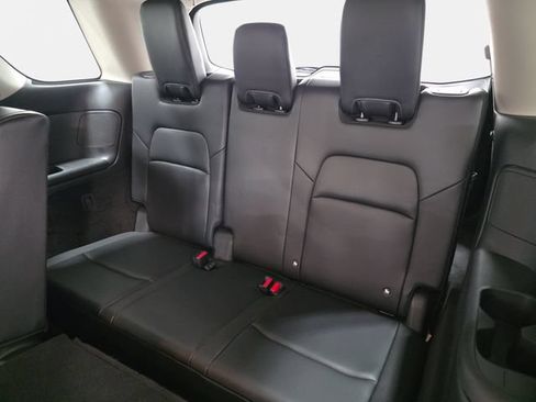 Used 2023 Nissan Pathfinder SL w/ Black Appearance Package AWD/4WD image 36