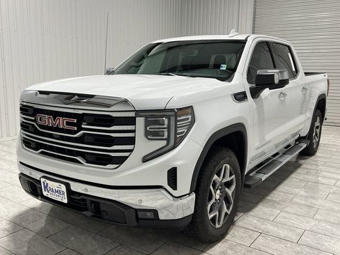 New 2026 GMC Sierra 1500 SLT image 1