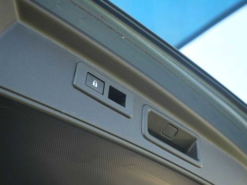 Used 2020 Subaru Forester Premium image 26