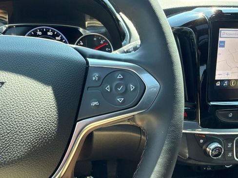 Used 2023 Chevrolet Traverse Premier AWD/4WD image 10