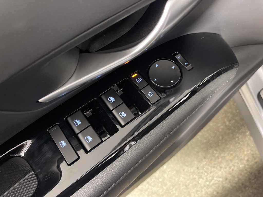 New 2026 Hyundai Tucson Limited AWD/4WD image 18
