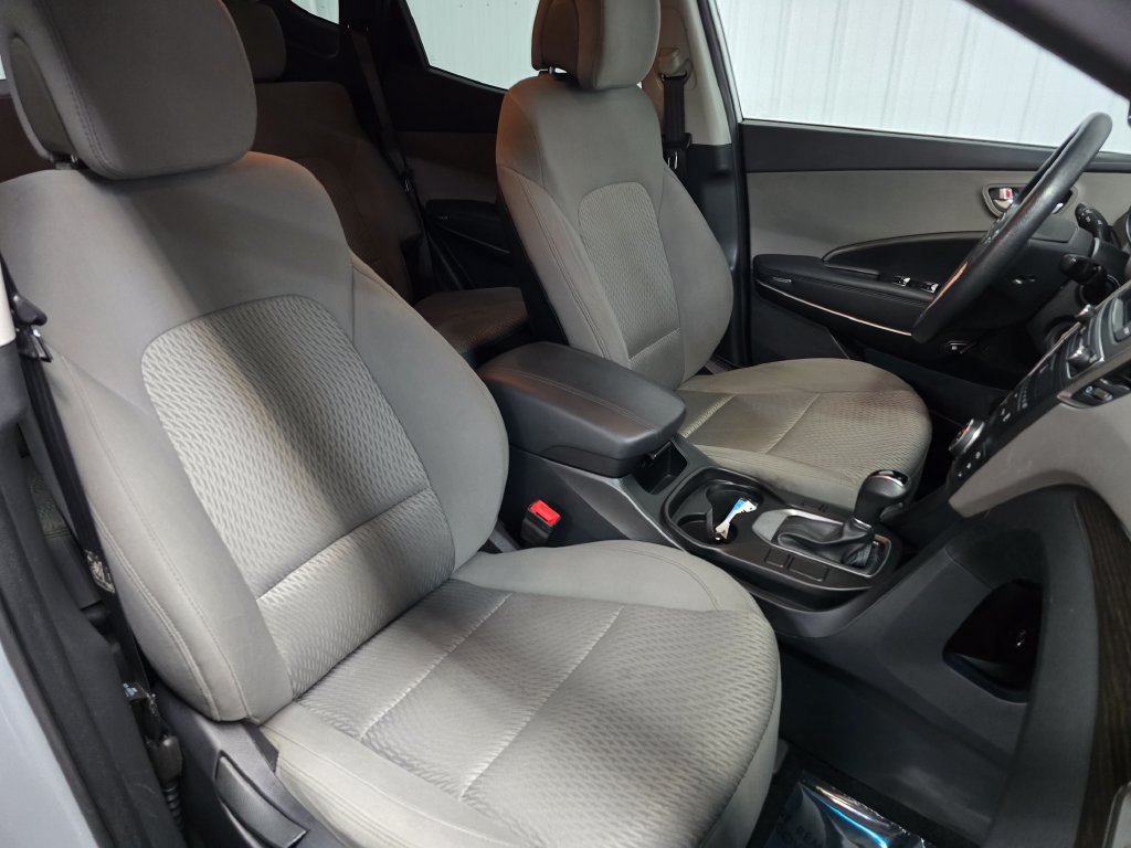 Used 2018 Hyundai Santa Fe Sport FWD image 22