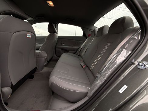 New 2026 Hyundai Elantra Blue image 24