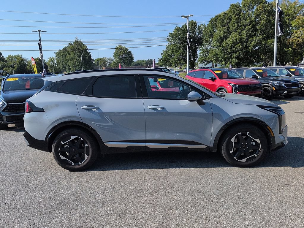 Used 2026 Kia Sportage SX FWD image 2