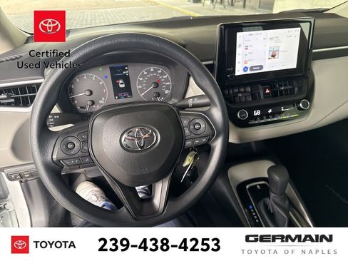 Used 2025 Toyota Corolla LE image 14