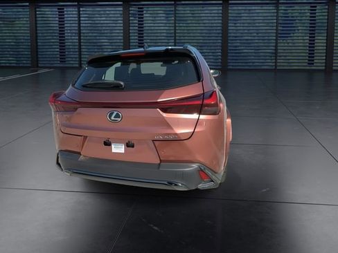 Used 2025 Lexus UX 300h FWD w/ Accessory Package (Z2) image 6