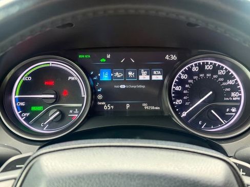 Used 2021 Toyota Camry XSE w/ Navigation Upgrade Package image 16