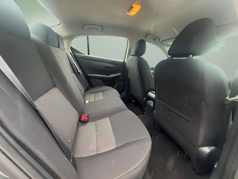 Used 2024 Nissan Sentra SV FWD image 17