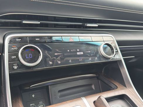 Used 2023 Genesis GV80 2.5T w/ Advanced Package AWD/4WD image 27