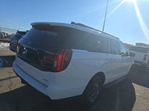 Used 2025 Ford Expedition Max Active image 4
