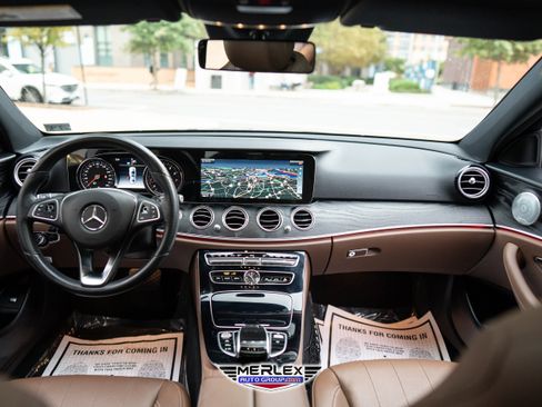 Used 2017 Mercedes-Benz E 300 image 14