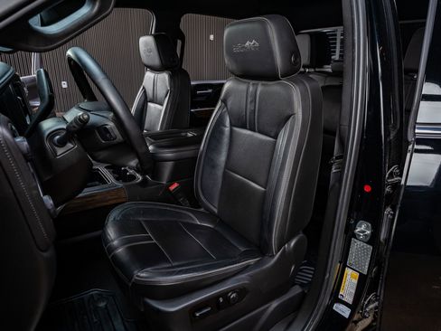 Used 2020 Chevrolet Silverado 3500 High Country w/ Z71 Off-Road Package image 26