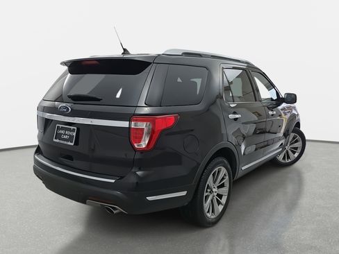 Used 2019 Ford Explorer Limited w/ Class III Trailer Tow Package image 5