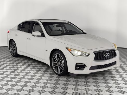 Used 2014 INFINITI Q50 Sport w/ Deluxe Technology Package AWD/4WD image 7