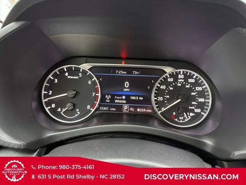 Certified 2025 Nissan Sentra SR w/ SR Premium Package FWD image 31