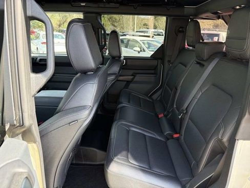 Used 2025 Ford Bronco Badlands w/ Sasquatch Package image 13