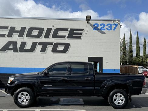 Used 2013 Toyota Tacoma PreRunner image 22