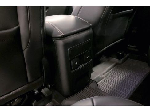 Used 2023 Ford Explorer XLT w/ Equipment Group 202A image 36