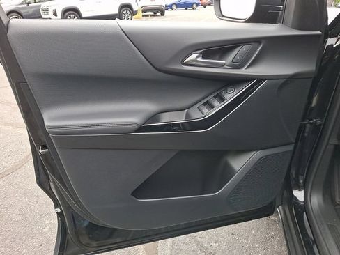 Used 2025 Chevrolet Equinox LT AWD/4WD image 12
