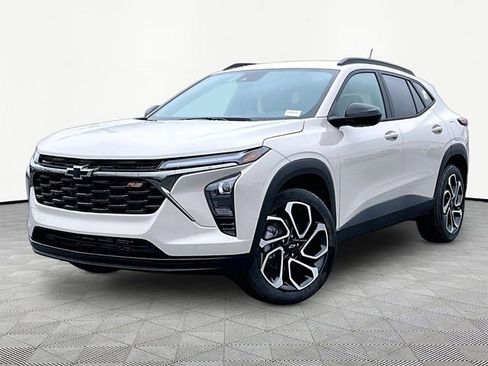 New 2026 Chevrolet Trax RS w/ Driver Confidence Package FWD image 3