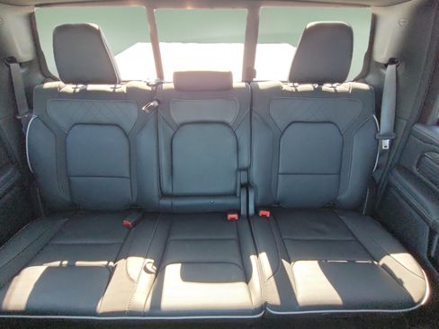 Used 2026 RAM 1500 Limited w/ Bed Utility Group AWD/4WD image 18