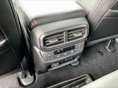 Used 2024 Honda Ridgeline Black Edition image 11