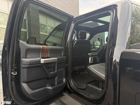Used 2017 Ford F350 Platinum w/ Platinum Ultimate Package AWD/4WD image 31