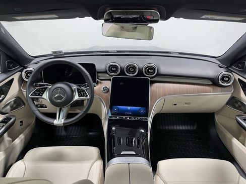 Used 2025 Mercedes-Benz C 300 4MATIC Sedan image 30