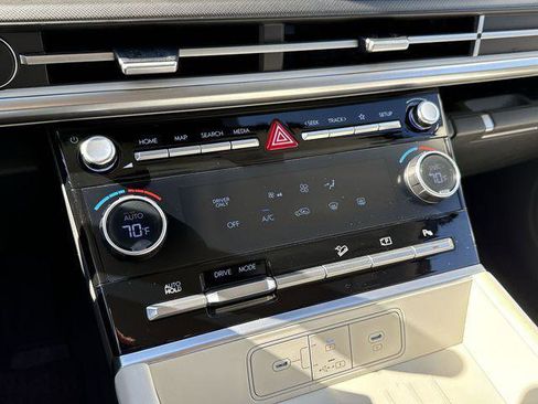 New 2026 Hyundai Santa Fe SE image 17