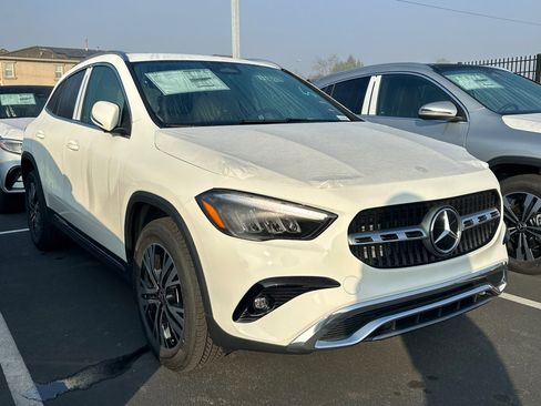 New 2026 Mercedes-Benz GLA 250 4MATIC image 2
