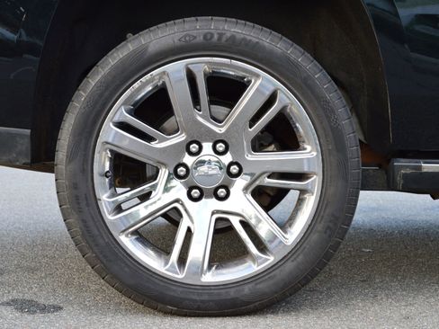 Used 2017 Cadillac Escalade Premium Luxury image 10