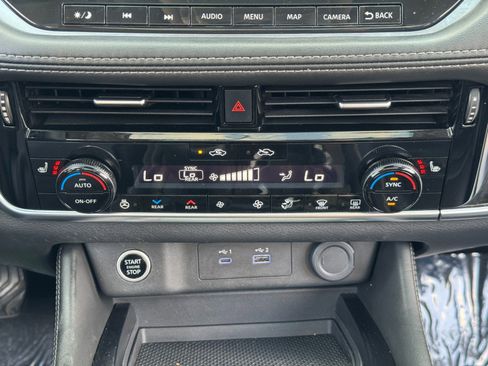 Used 2023 Nissan Rogue SL w/ SL Premium Package FWD image 27