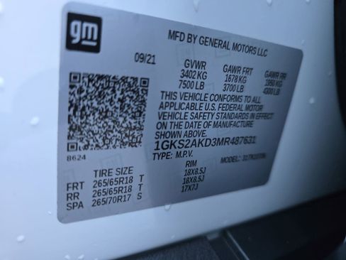 Used 2021 GMC Yukon SLE image 38