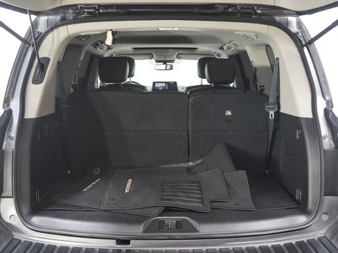Used 2021 Nissan Armada SL w/ Captain's Chairs Package AWD/4WD image 17