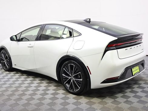 Used 2024 Toyota Prius XLE image 3