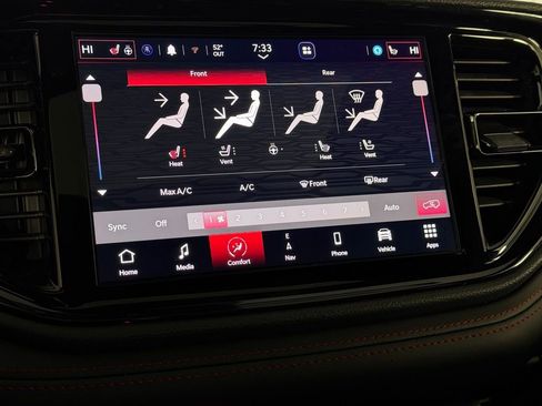 Used 2025 Dodge Durango GT image 18