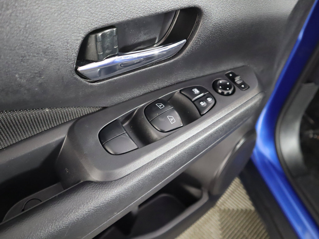 Used 2022 Nissan Kicks SV FWD image 34