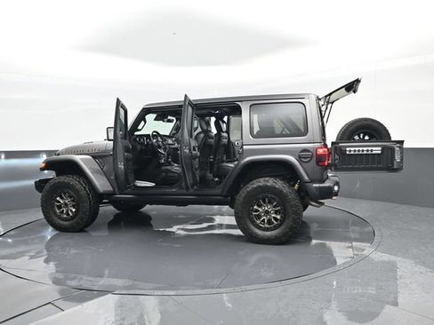Used 2021 Jeep Wrangler Unlimited Rubicon w/ Dual Top Group AWD/4WD image 33