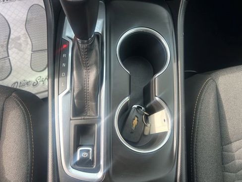 Used 2019 Chevrolet Equinox LT w/ Driver Convenience Package image 30