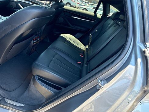 Used 2017 BMW X6 sDrive35i RWD image 6