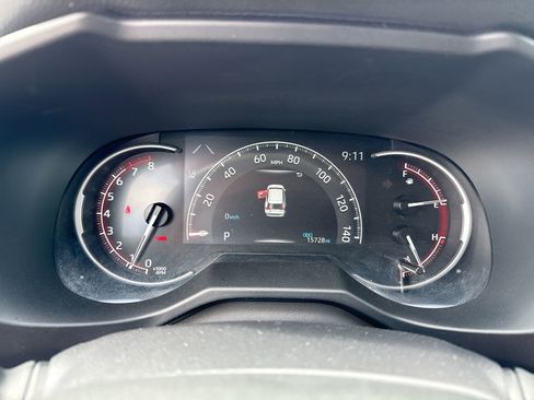 Certified 2025 Toyota RAV4 LE FWD image 10