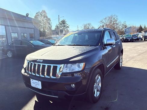 Used 2013 Jeep Grand Cherokee Limited image 3