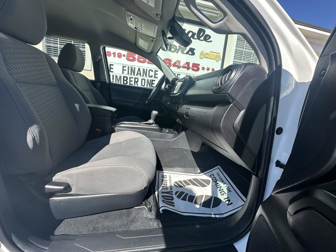 Used 2022 Toyota Tacoma SR AWD/4WD image 27