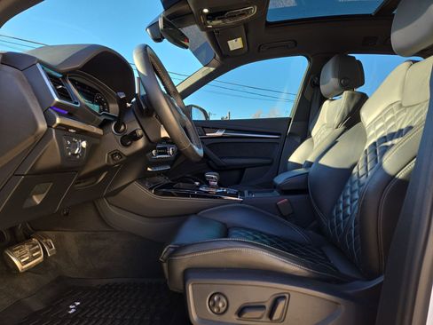 Used 2024 Audi SQ5 Prestige image 16